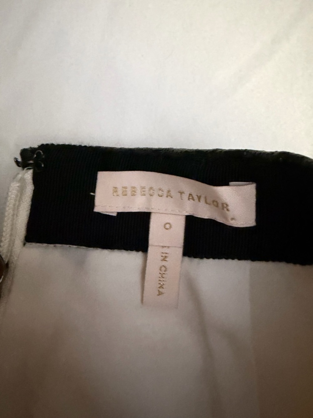 Rebecca Taylor Cream Bouclé Tweed Mini Skirt with Black Leather Trim (122) - Picture 7 of 8